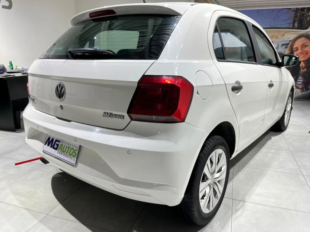 imagen 0 de vehiculo con id 2215